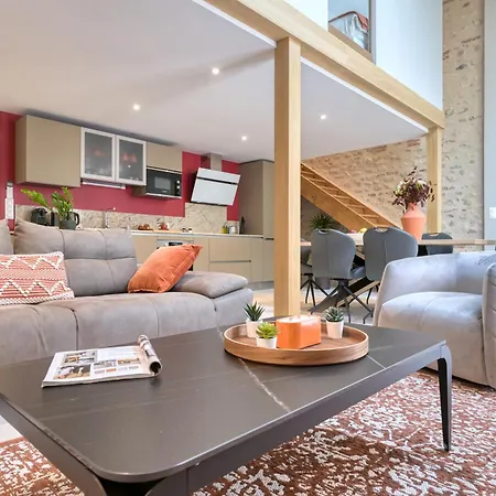 Chateau Lauriga Apartamento Thuir